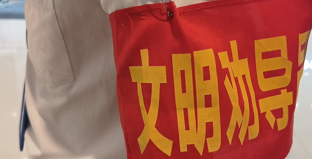 晨意帮忙丨女子在商场被骑平衡车男童撞伤索赔遇阻,男孩家属:表示歉意,但商场担主责 第8张 晨意帮忙丨女子在商场被骑平衡车男童撞伤索赔遇阻,男孩家属:表示歉意,但商场担主责 第8张