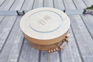 谷雨首个快闪空间亮相上海，蓝瓶咖啡跨界联名Marimekko｜是日美好事物
